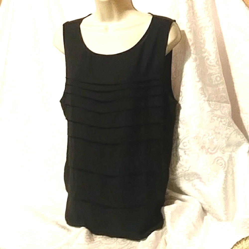 💚Ann Taylor Sleeveless Top